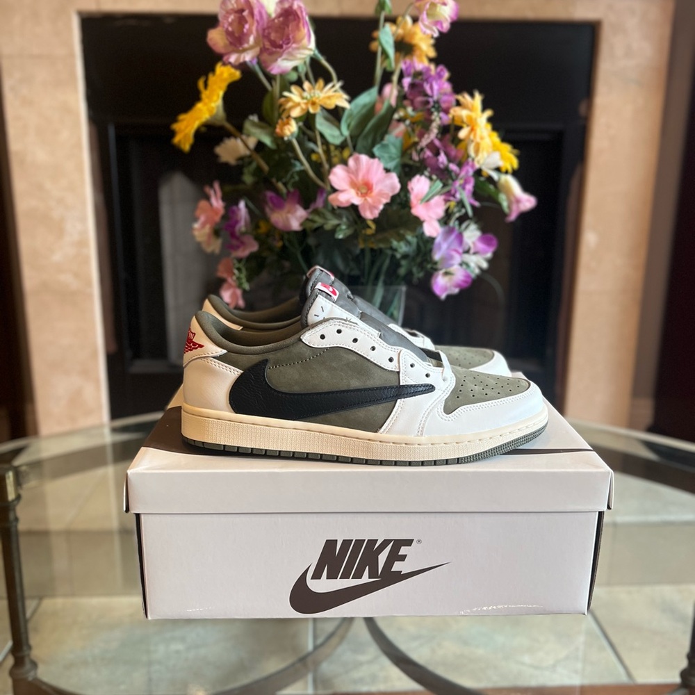 Size 10.5 - Travis Scott x Air Jordan 1 Retro OG Low Medium Olive l Shipped Asap